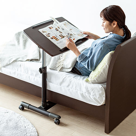 在庫限り】サイドテーブル(ノートPC台・高さ調整・角度調整・ベッド