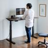 スタンディングデスク(電動昇降式・座りすぎ防止・幅140cm・奥行70cm・濃い木目・高さメモリー付き)