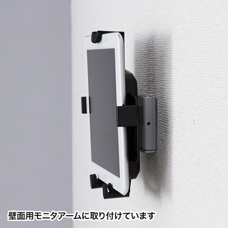 カラクラの筐体にiPadの液晶とHDMIコントローラーを組み込んだもの