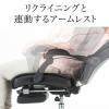 オットマン付きリクライニングチェア(無段階約150度リクライニング・キャスター付き・肘付き・ミドルバック仕様)