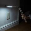 目に優しいLEDデスクライト(クランプ・充電式・コードレス・電球色/昼白色・無段階調光・シルバー)